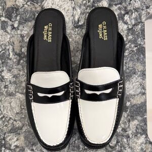 G.H. Bass & Co. Black & White Leather Penny Loafer Mules